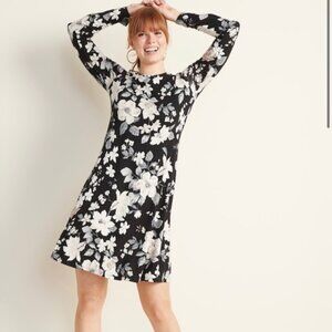 Old Navy Floral Dress Swing Long‎ Sleeves Stretch Jersey Knit Black Casual Short